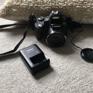 Canon SX50 HS Digital Camera w/ Battery Charger